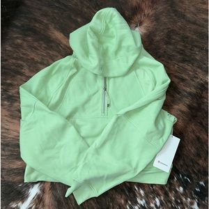 !!!NTW!!! Lululemon Scuba Half-zip